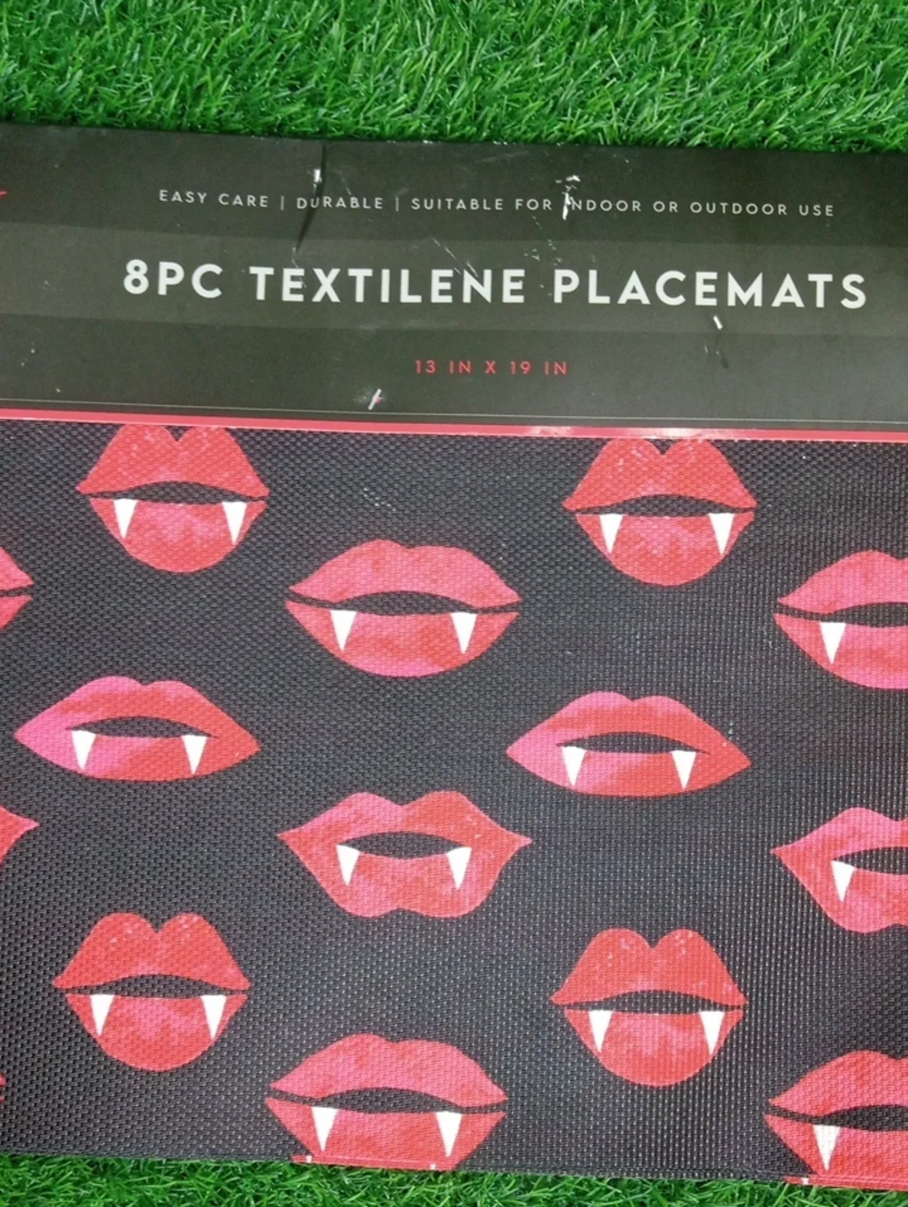 👻 Black & Red Vampire Lips Placemat Set and Tumbler